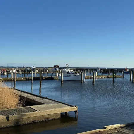 Stort Ved Havnen I Centrum Ringkobing