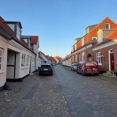 Villa Stort Ved Havnen I Centrum *